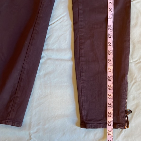 Ann Taylor Curvy Fit Jeans - Picture 8 of 8